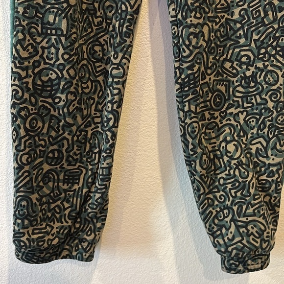 Puma × Vintage Crazy Puma Sweatpants Mr Doodle Green Cotton Joggers Unisex XS​ - Picture 4 of 16